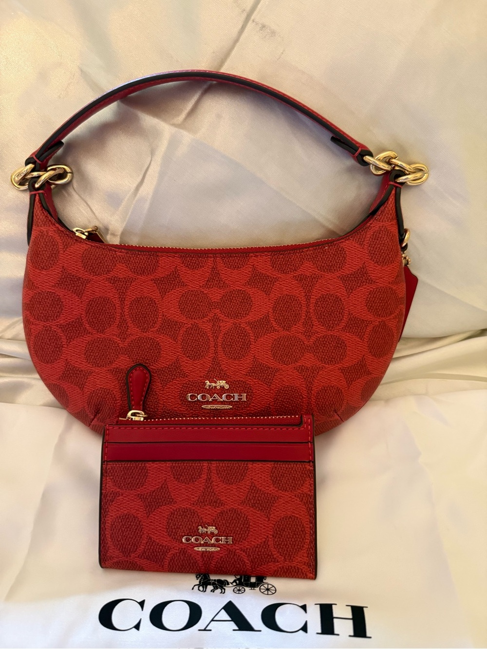 ♥️Coach NWT Crimson Red Signature Canvas Mini Payton Bag / Matching Card Case - Picture 1 of 9